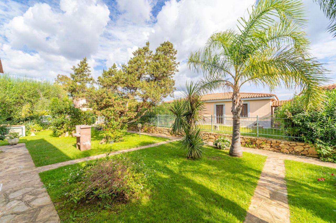 Iss Travel, Villa Fiorita - 800 M From La Cinta Beach 圣特奥多罗 外观 照片